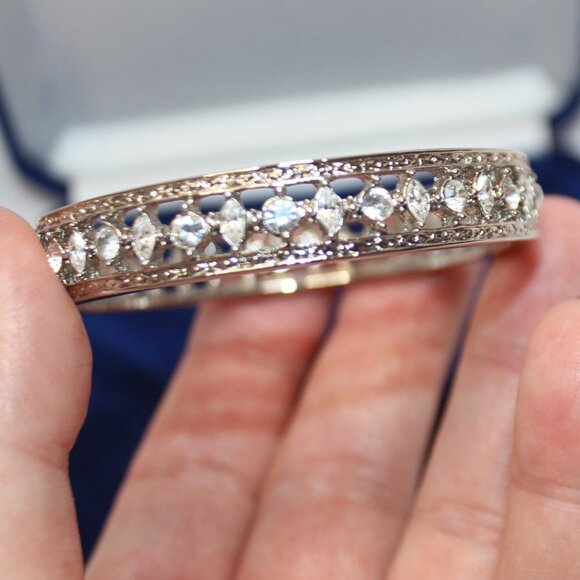 Camrose & Kross Jacqueline Kennedy JBK Hinged Bangle NIB CZ Crystal 8" - Picture 7 of 11